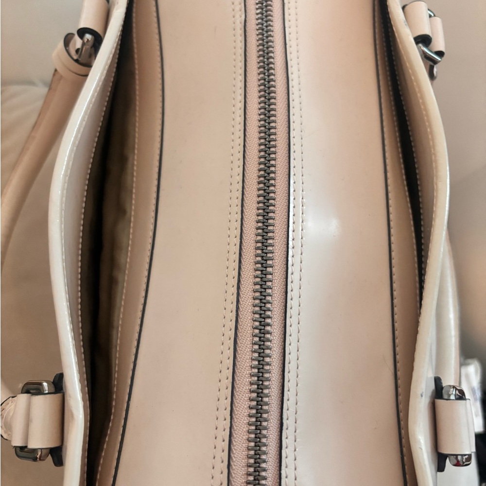 LOEWE Amazona 36 “Powder Pink” Tan Calfskin Leather Handbag RETAIL $4600+ - Picture 9 of 16